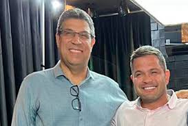 Juninho Sinonô estará concorrendo à prefeitura de Sete Lagoas pelo Partido Novo tendo Saulo Calazans como candidato a vice.